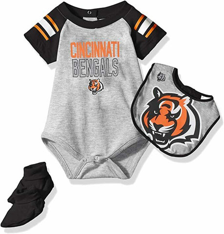 Outerstuff Gray Cincinnati Bengals Infant/Baby Bodysuit, Bib and Bootie Set